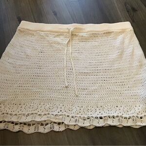 Hollister Elegant Cream Crochet Skirt XL
